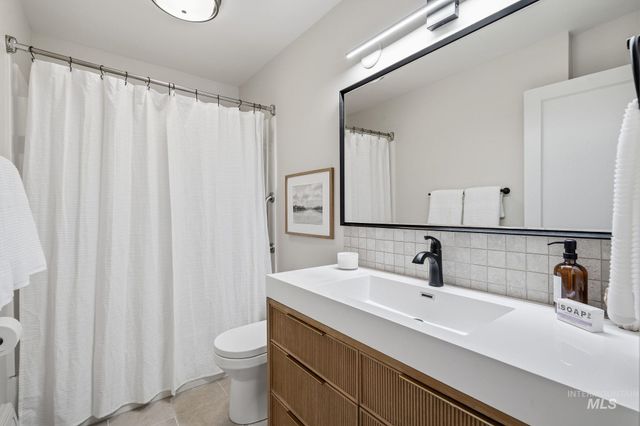 2301 N 19th, Boise, ID 83702