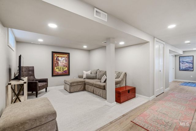 2301 N 19th, Boise, ID 83702
