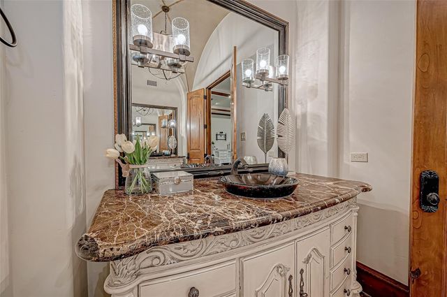 3 Congressional Circle, Spring, TX 77389