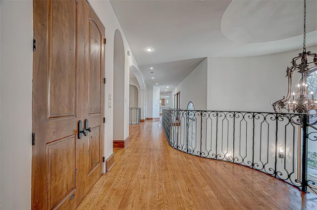 3 Congressional Circle, Spring, TX 77389