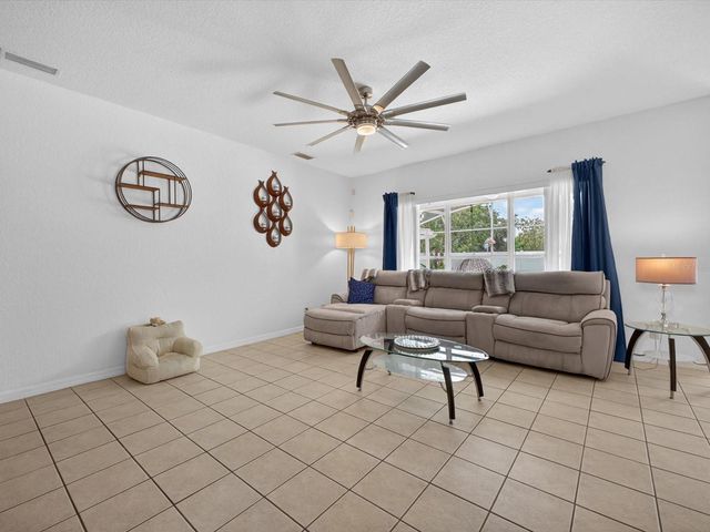 2596 SAND HILL POINT CIRCLE, Davenport, FL 33837