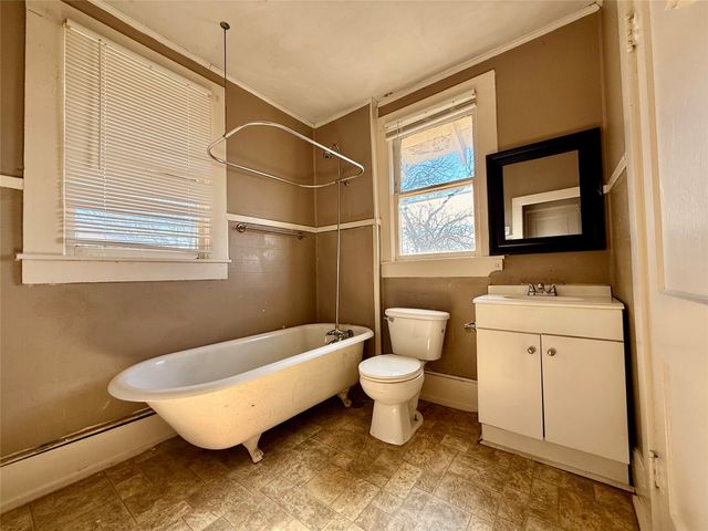 3100 Avenue G 200, Fort Worth, TX 76105