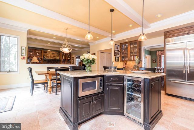 1710 THORNBURY LN, Maple Glen, PA 19002