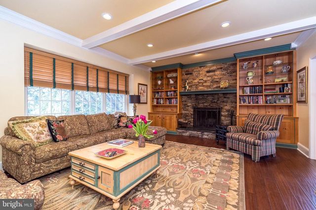 1710 THORNBURY LN, Maple Glen, PA 19002