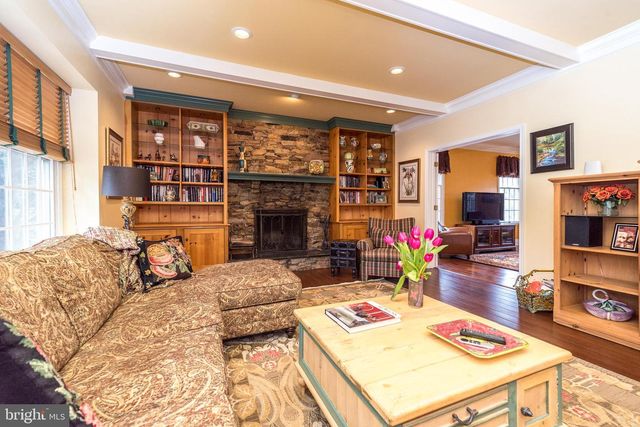 1710 THORNBURY LN, Maple Glen, PA 19002