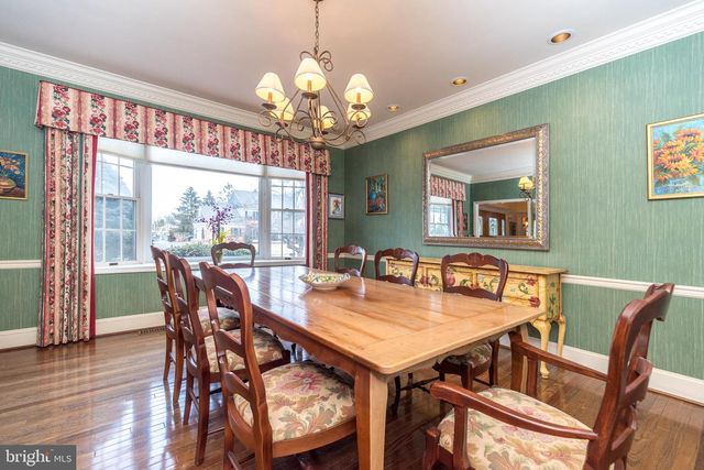 1710 THORNBURY LN, Maple Glen, PA 19002