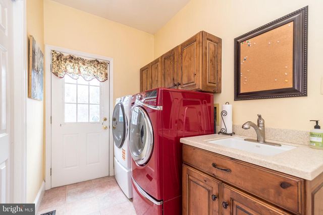 1710 THORNBURY LN, Maple Glen, PA 19002