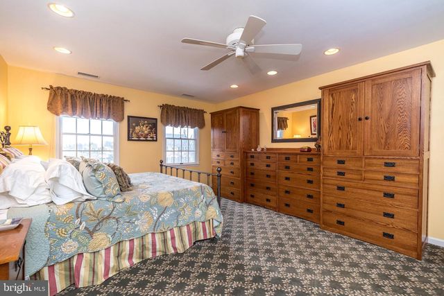 1710 THORNBURY LN, Maple Glen, PA 19002