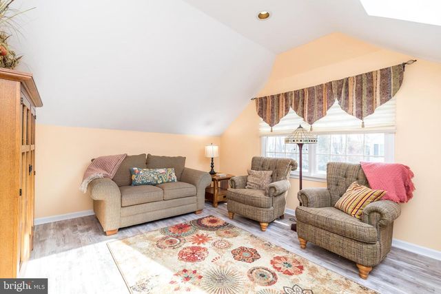 1710 THORNBURY LN, Maple Glen, PA 19002