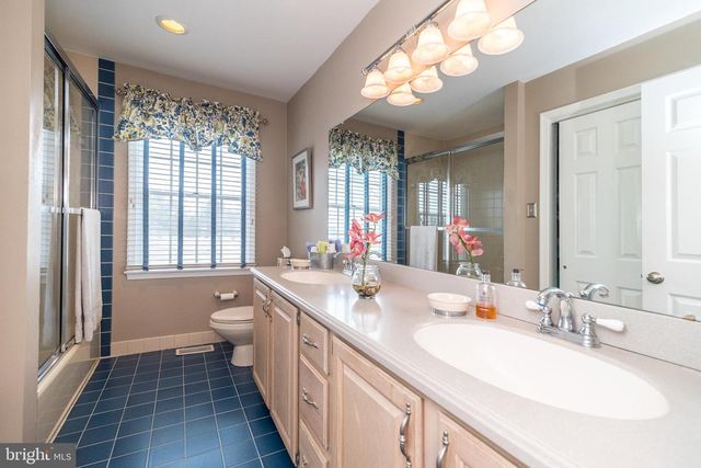 1710 THORNBURY LN, Maple Glen, PA 19002