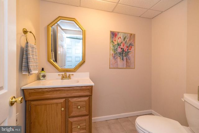 1710 THORNBURY LN, Maple Glen, PA 19002