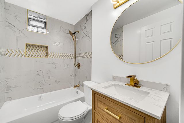 4720 Towle Avenue, Hammond, IN 46327