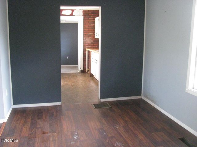 104 North Paperville Road, Bristol, TN 37620