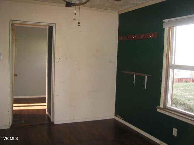 104 North Paperville Road, Bristol, TN 37620