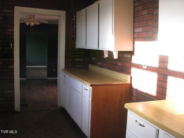 104 North Paperville Road, Bristol, TN 37620