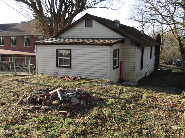 104 North Paperville Road, Bristol, TN 37620