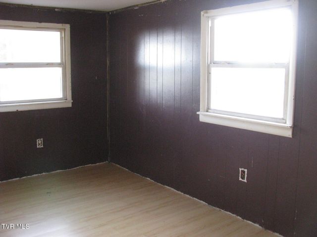 104 North Paperville Road, Bristol, TN 37620