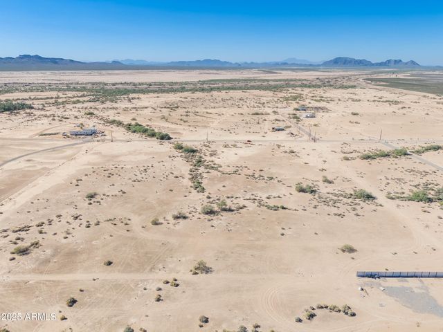 000 S Jamestown Road 12, Eloy, AZ 85131