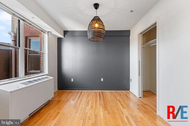 815 KING ST #4C, Alexandria, VA 22314