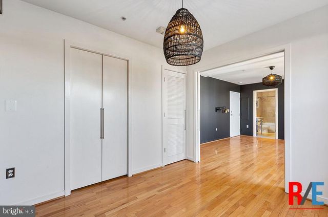 815 KING ST #4C, Alexandria, VA 22314