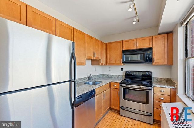 815 KING ST #4C, Alexandria, VA 22314