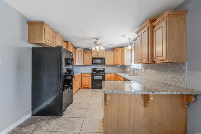 2802 Roset Lane, Bryant, AR 72022