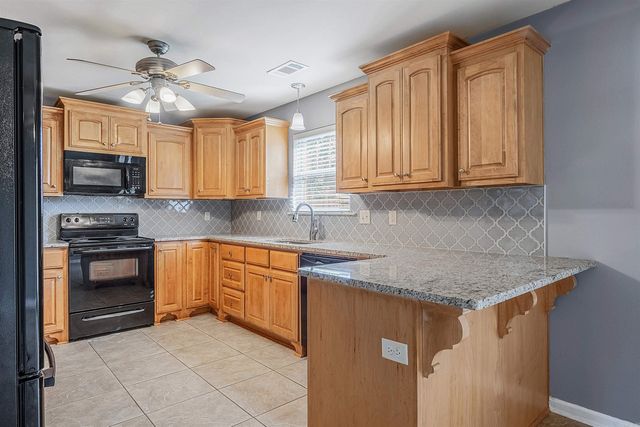2802 Roset Lane, Bryant, AR 72022
