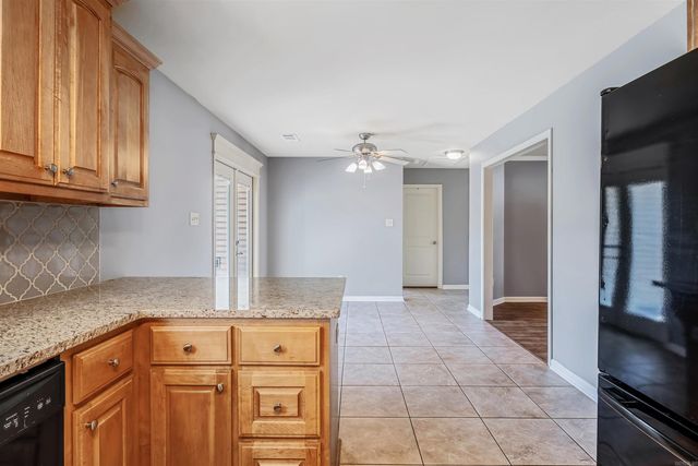 2802 Roset Lane, Bryant, AR 72022