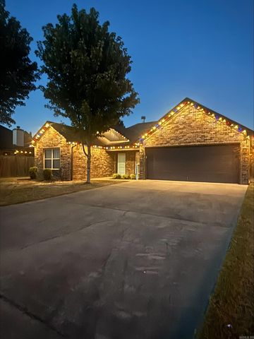 2802 Roset Lane, Bryant, AR 72022