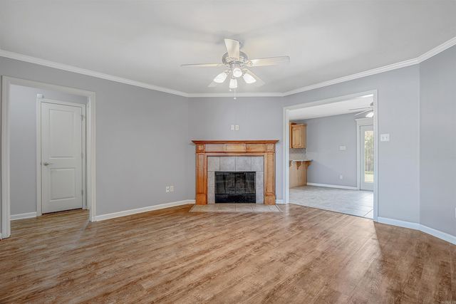 2802 Roset Lane, Bryant, AR 72022