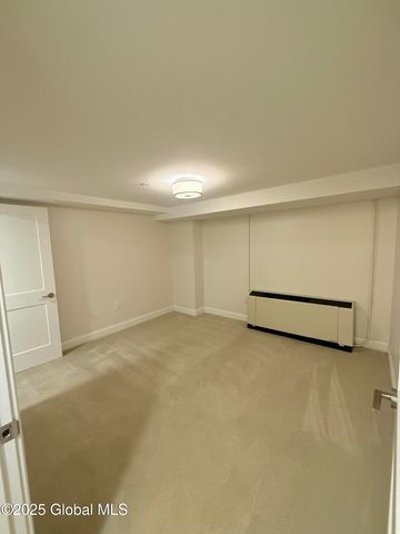 200 Broadway 306, Troy, NY 12180