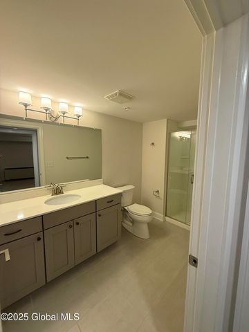 200 Broadway 306, Troy, NY 12180