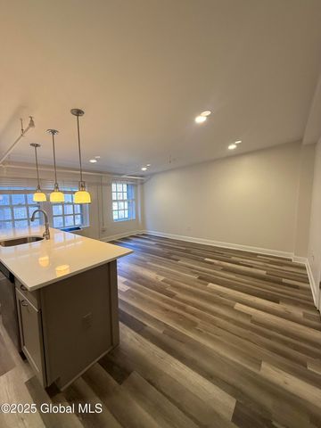 200 Broadway 306, Troy, NY 12180