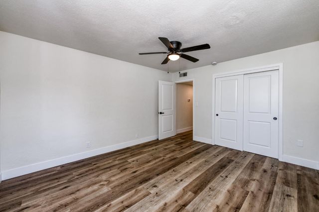 144 E Robinson Avenue, Fresno, CA 93704