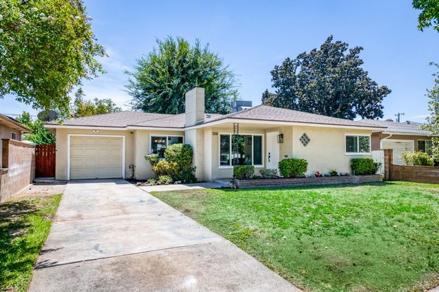 144 E Robinson Avenue, Fresno, CA 93704