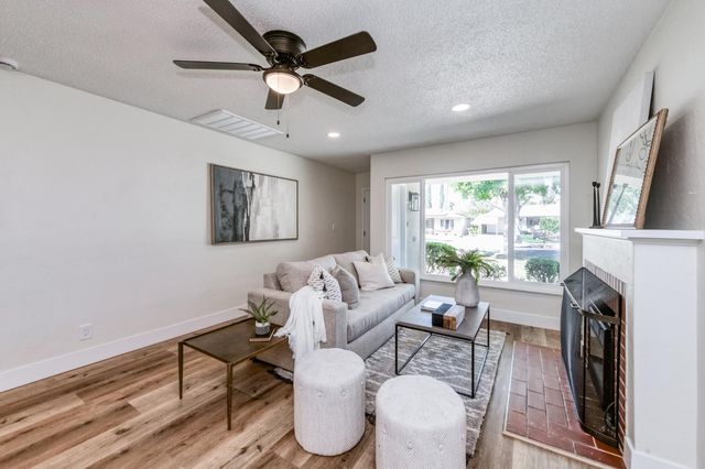 144 E Robinson Avenue, Fresno, CA 93704