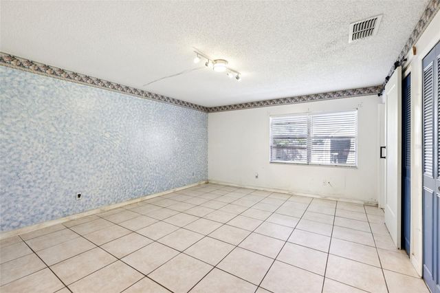 866 MCKENNY AVENUE, Deltona, FL 32725