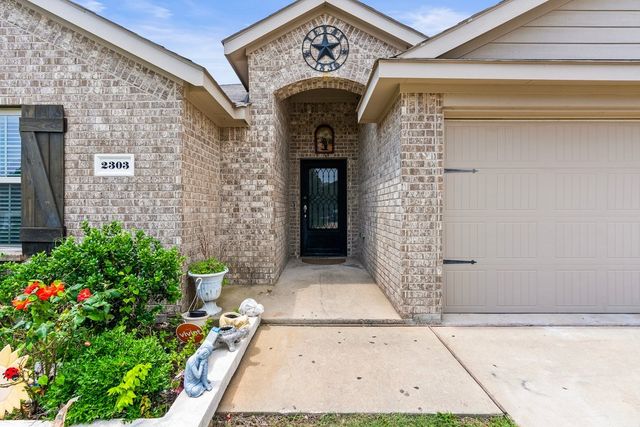 2303 Pontotoc Drive, Forney, TX 75126