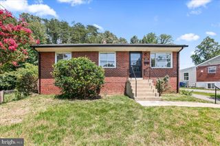 15913 CREST DR, Woodbridge, VA 22191
