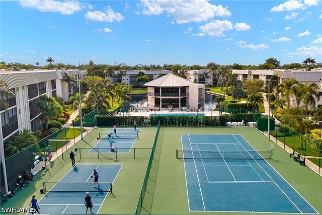 788 Park Shore DR C19, Naples, FL 34103