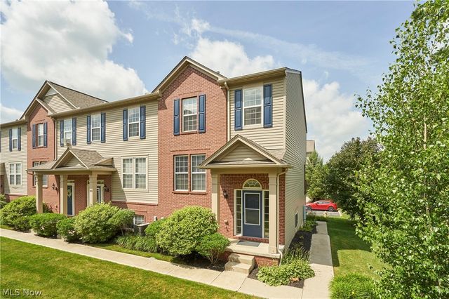 301 Kelsey Drive, Copley, OH 44321