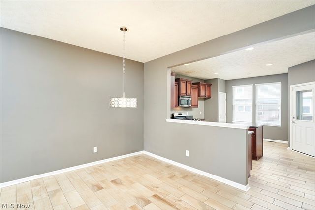 301 Kelsey Drive, Copley, OH 44321