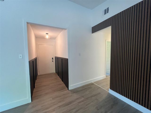 322 McClendon DR, Elgin, TX 78621