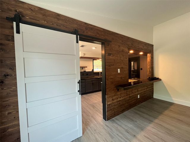 322 McClendon DR, Elgin, TX 78621