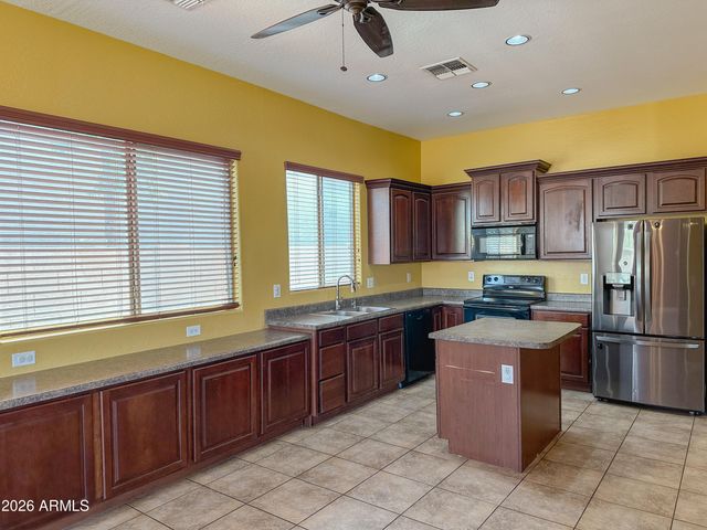 11034 W WASHINGTON Street, Avondale, AZ 85323