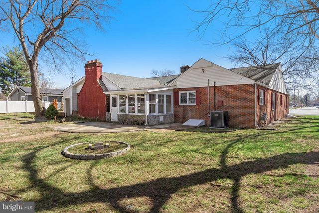 245 GIBBSBORO RD, Clementon, NJ 08021