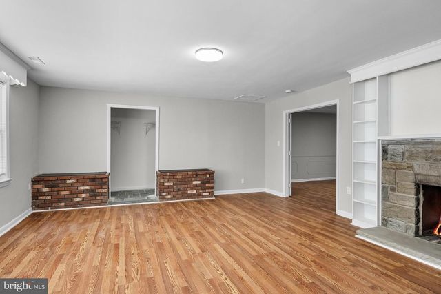 245 GIBBSBORO RD, Clementon, NJ 08021