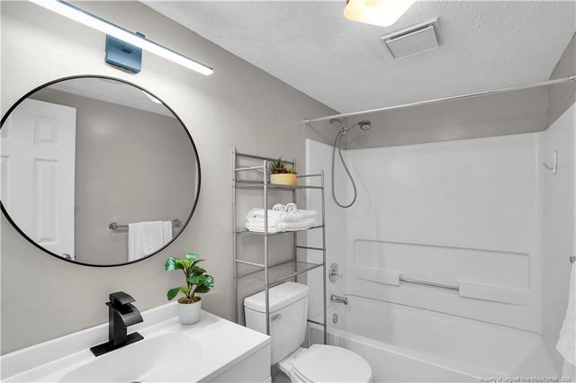 209 Waxhaw Drive, Fayetteville, NC 28314