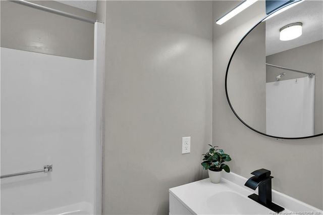 209 Waxhaw Drive, Fayetteville, NC 28314