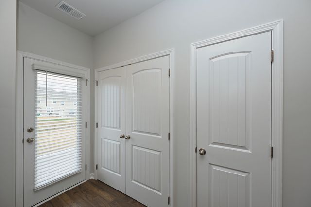 909 Shorttail Ln, Lebanon, TN 37090